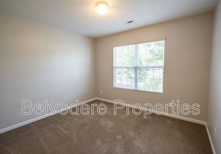 1922 Munn Cir — Photo 22