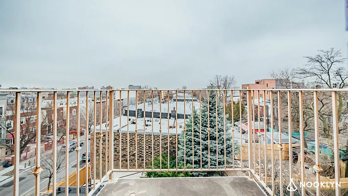 Rented by Nooklyn NYC LLC | media 12