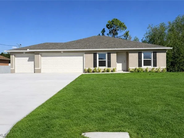 2625 NE 7th Place Cpe, Coral, FL 33909