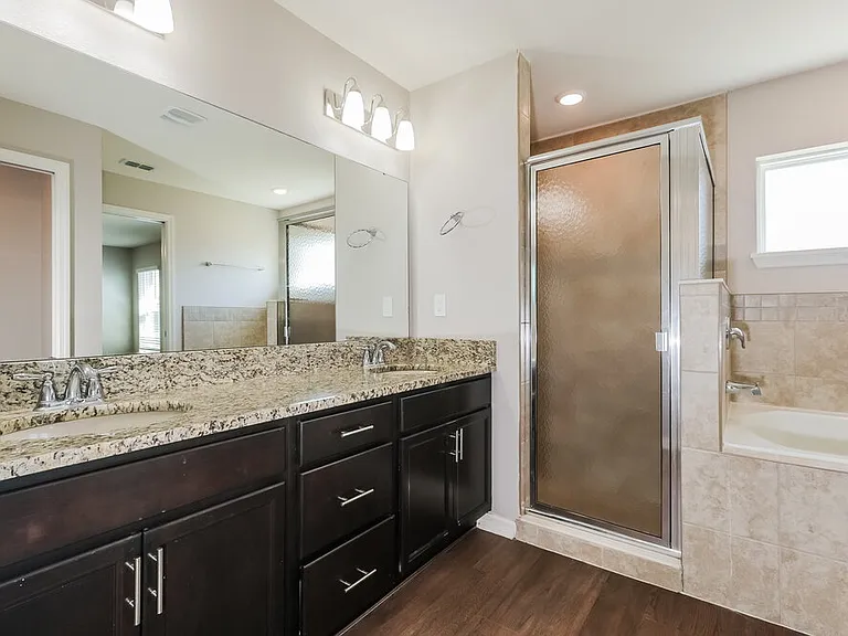 6784 Hanworth Ln — Photo 11