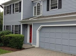 3845 Park Ave APT 11, Fairfield, CT 06825