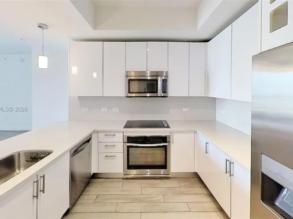 999 SW 1st Ave APT 1617, Miami, FL 33130