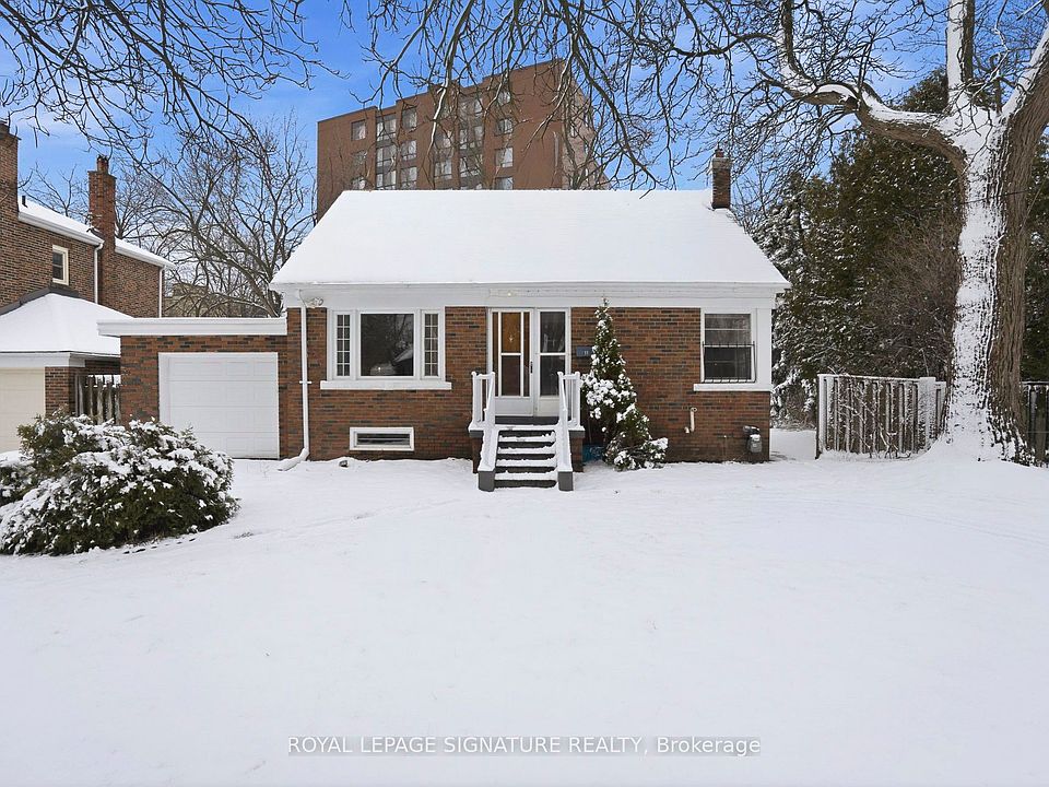 1st image of 11 Innisdale Dr