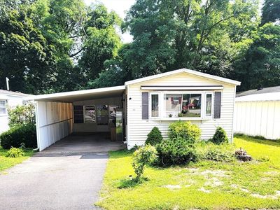 73 Maui Dr, Chicopee, MA, 01020
