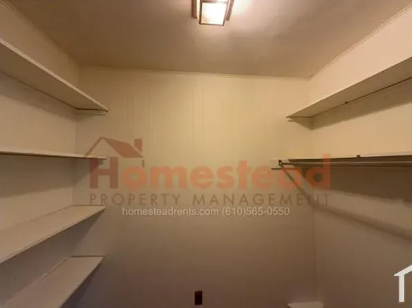 206 Ashby Rd #1, Upper Darby, PA 19082