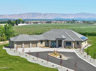 10908 Wedgewood Heights Dr, Yakima, WA 98908