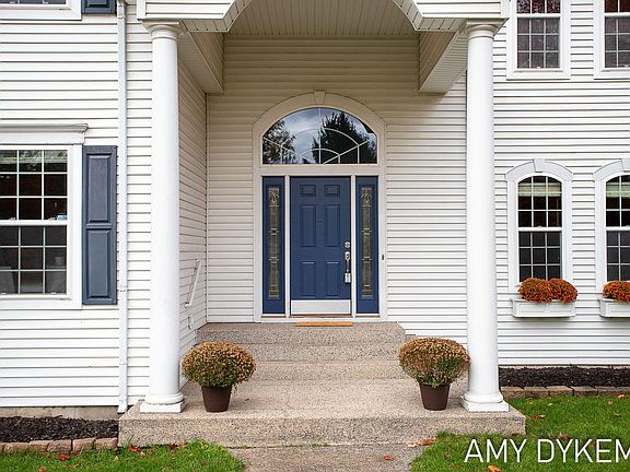 5th image of 2963 Pine Edge Ct