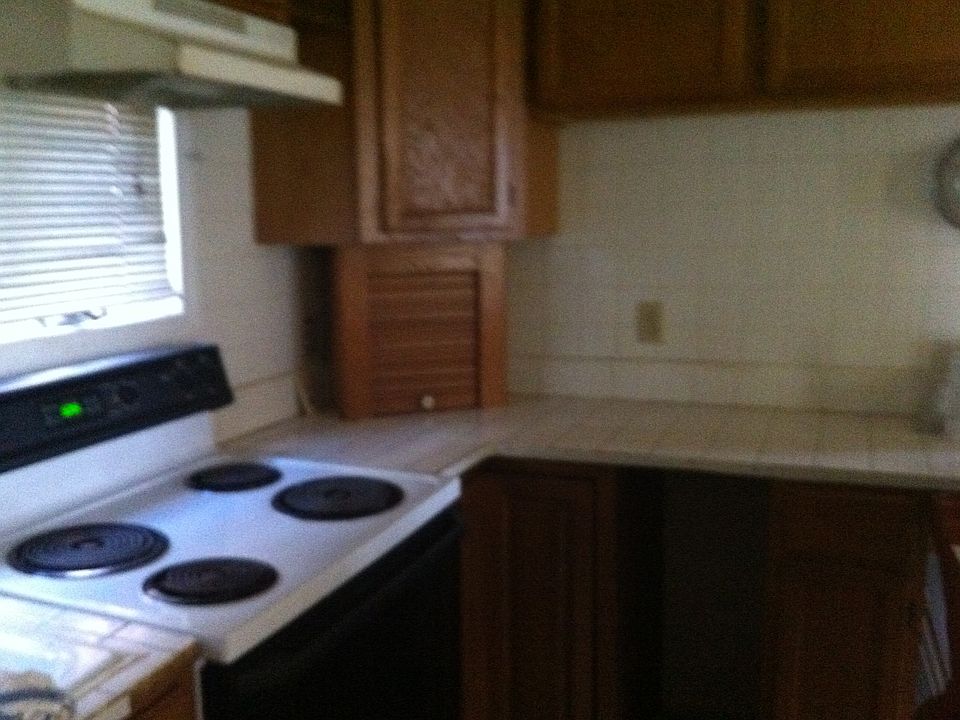2nd image of 43 Cedar Ave APT A