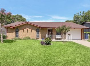 5318 Saddleback Rd, Garland, TX 75043