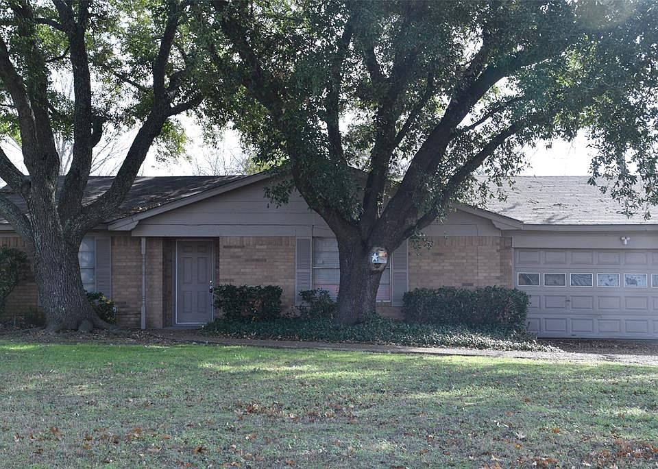 1st image of 407 Carol Ave