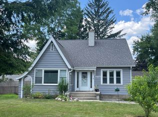 3925 Miramar Ave NE, Grand Rapids, MI 49525