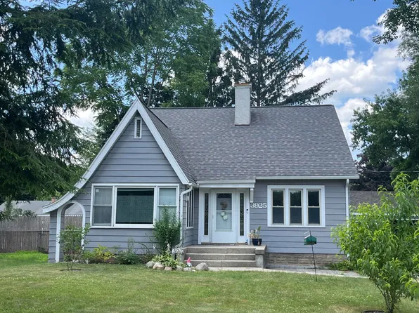 3925 Miramar Ave NE, Grand Rapids, MI 49525