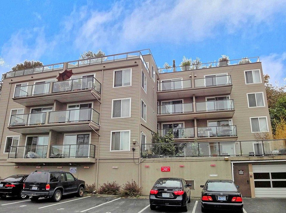 1st image of 3022 SW Bradford St APT 301