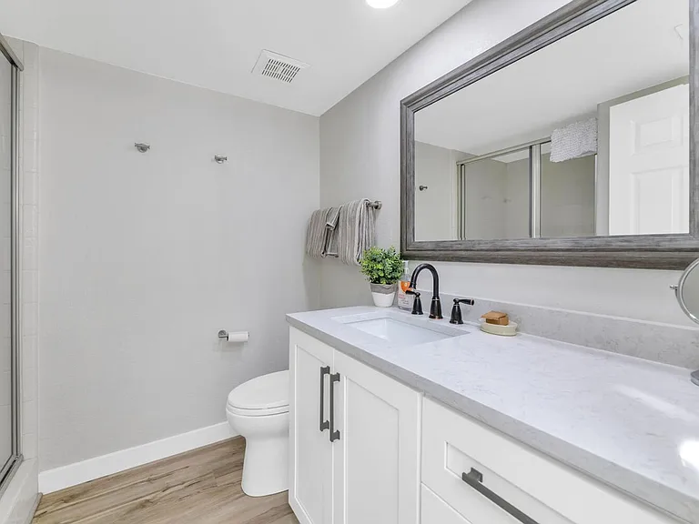 3037 E Rose Ln — Photo 19