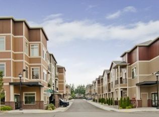 3953 NE 3rd Pl, Renton, WA 98056