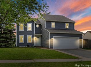 2184 N Masters Ln, Lake Villa, IL 60046