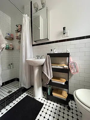 Rented by Bond New York | media 12