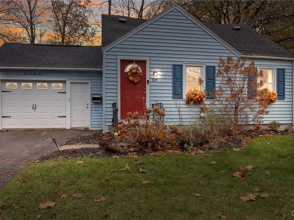 329 Belmore Dr, North Syracuse, NY 13212