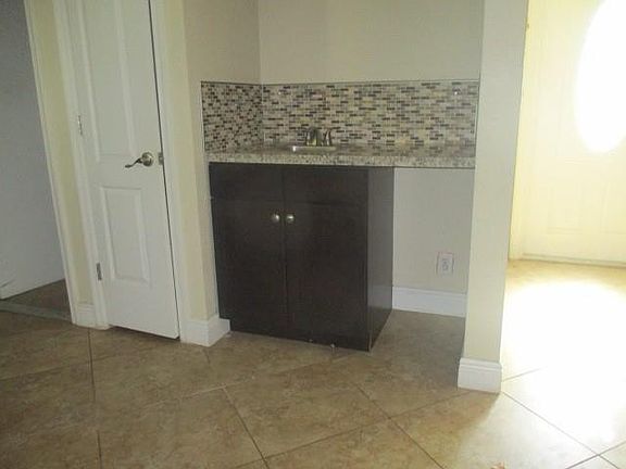 5th image of 5207 Bayberry Lane