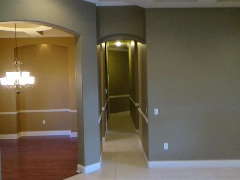209 Heatherwood Ct — Photo 8