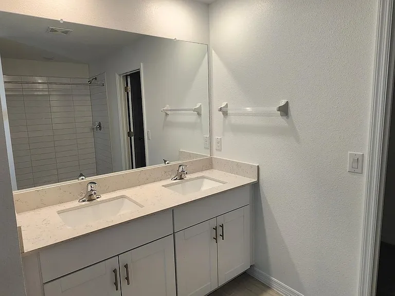 2529 Leonia Ln — Photo 21