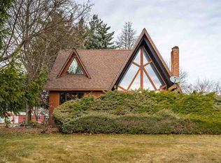 24905 E River Rd, Otis Orchards, WA 99027