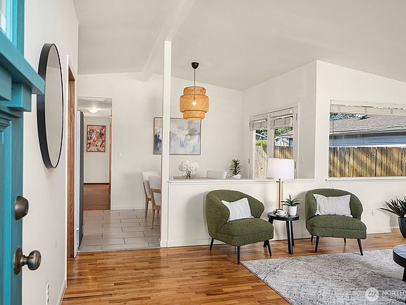 3rd image of 7147 30th Avenue SW