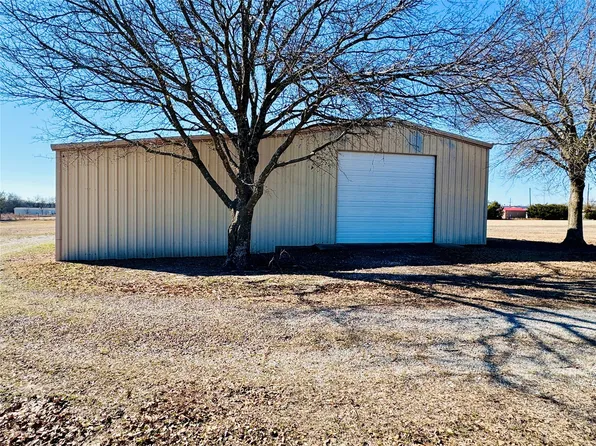 2381 Fm 1563, Wolfe City, TX 75496