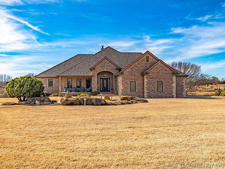 1st image of 2621 Rabbit Ridge Rd