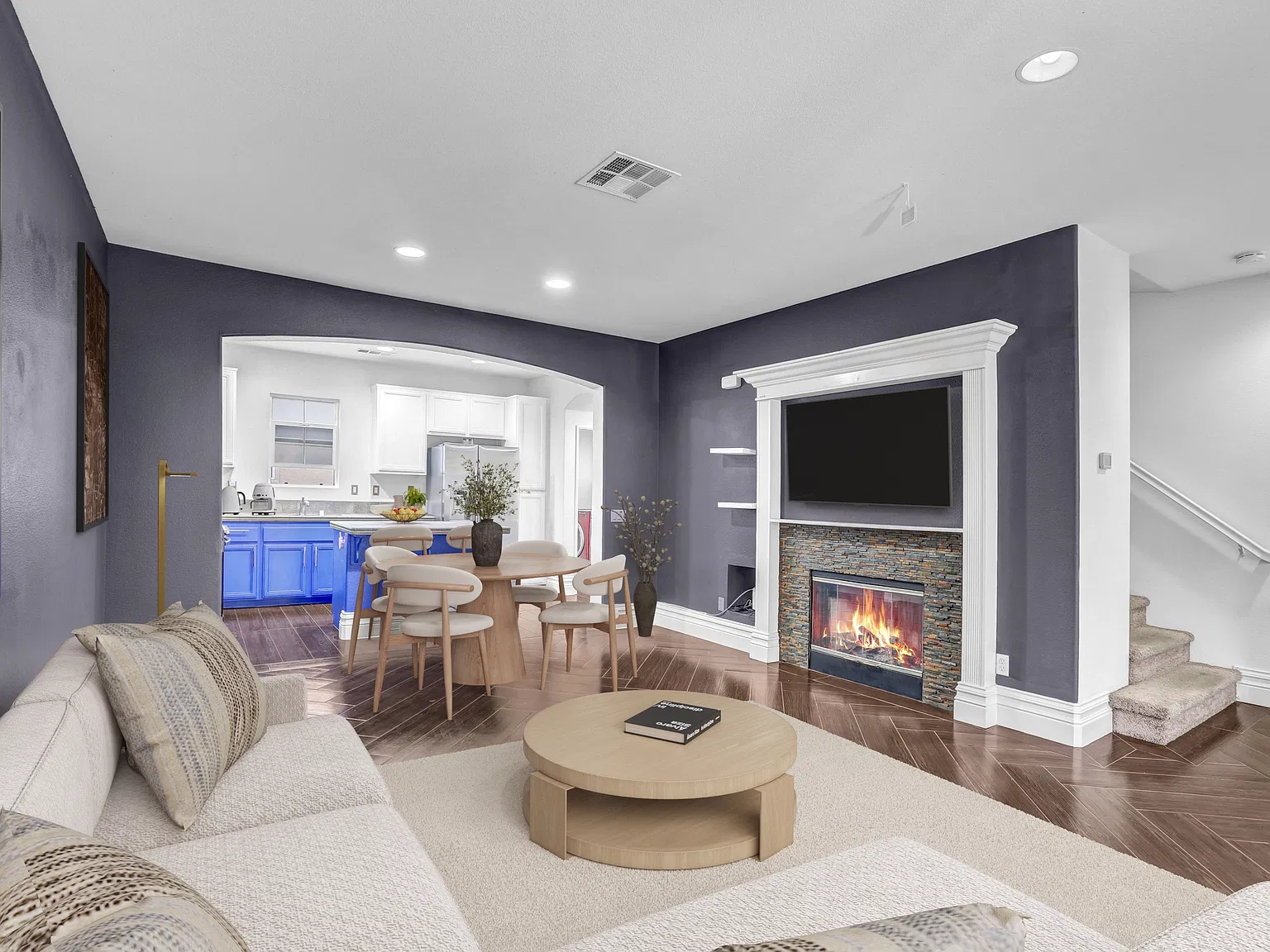 3 bed, 1700 sqft, $3,800 — Photo 2