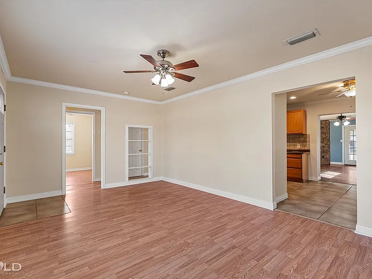 2726 W Cavett Dr — Photo 5