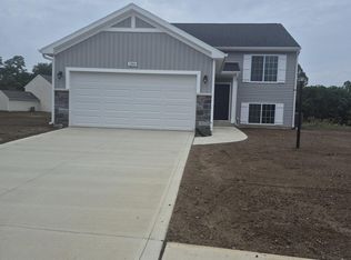 1260 Lucas Ln, Huntington, IN 46750