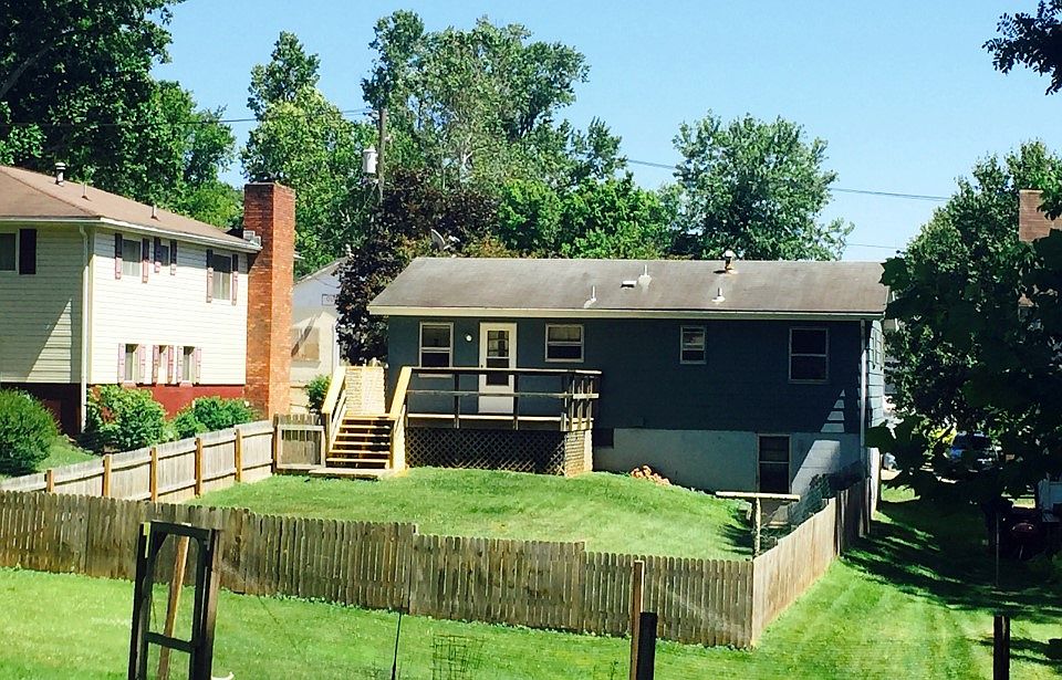 1st image of 707 Montgomery St