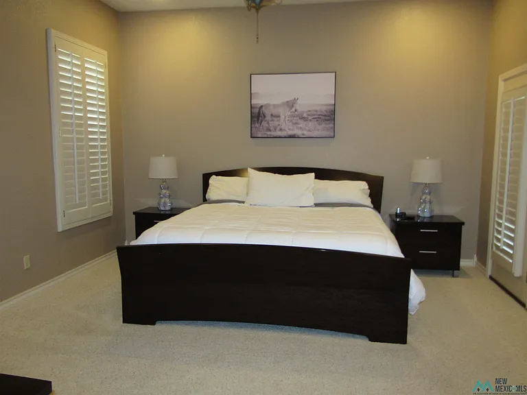 2104 W Ray Ave — Photo 24