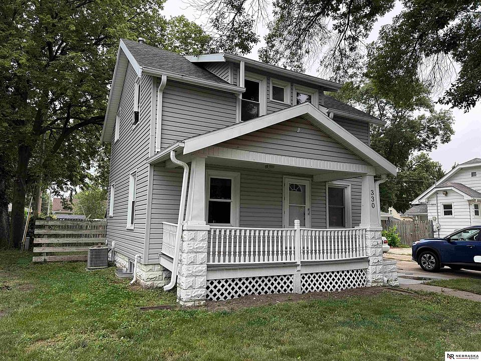1st image of 330 N Clarkson St