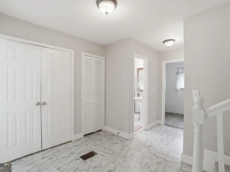 3951 Oak Field Dr — Photo 22