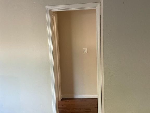 2nd image of 1251 Magazine Street