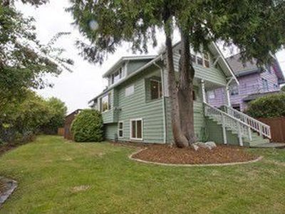 8011 1st Ave NE, Seattle, WA, 98115