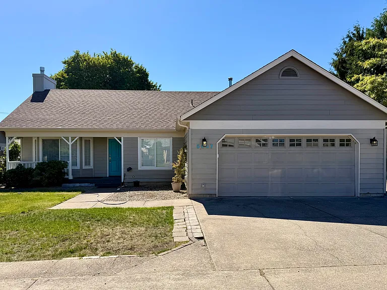 5067 Royal Ave — Photo 1
