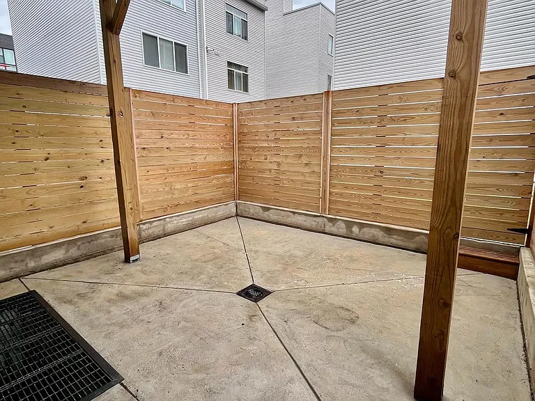 315 W Berks St #1 — Photo 16