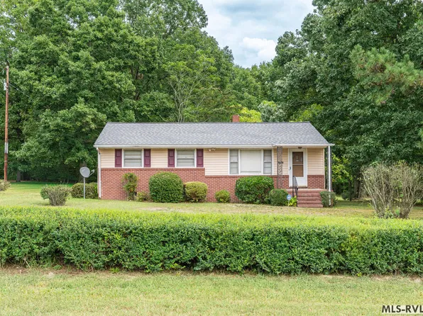 1388 Lewis Dr, Emporia, VA 23847