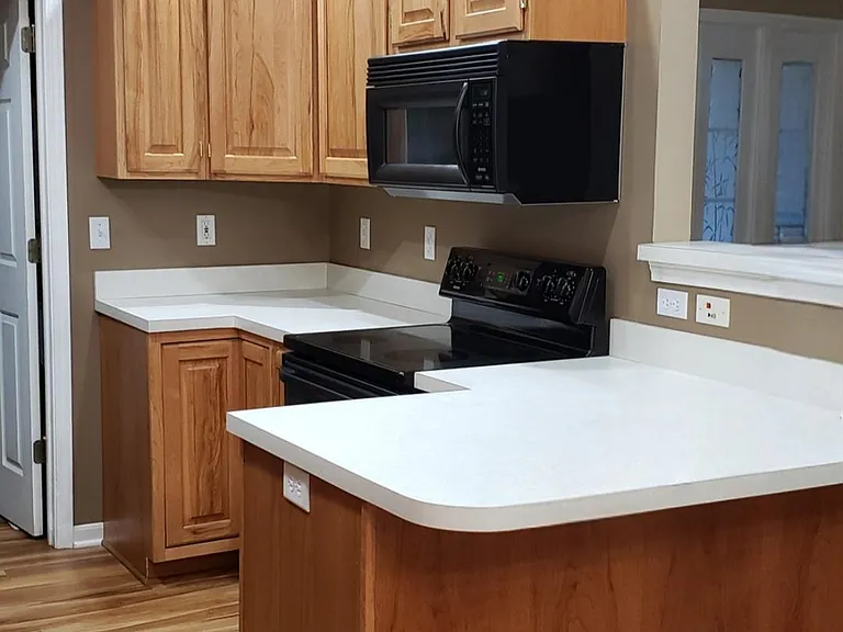 2301 Silver Crest Ct — Photo 6
