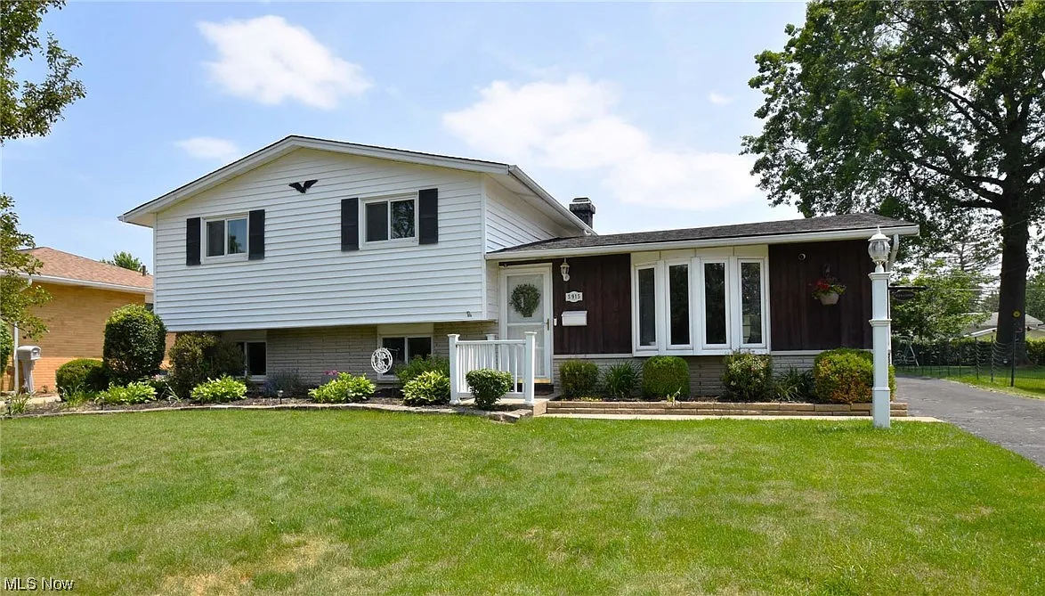 5915 Marra Dr photo 1