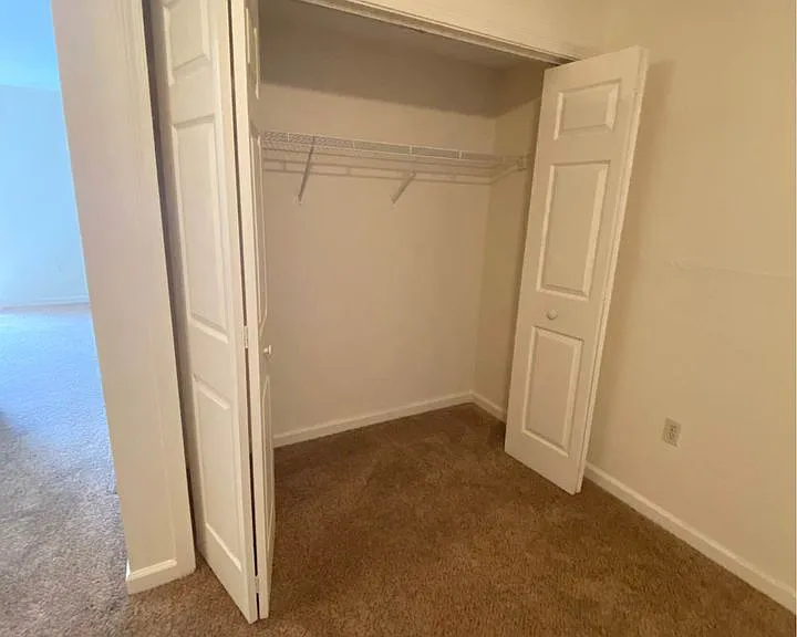124 Alycia Dr #8 — Photo 7