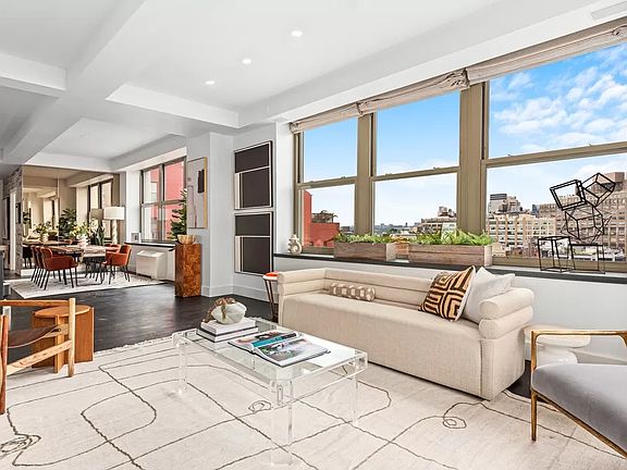 3rd image of 25 N Moore St APT 12C