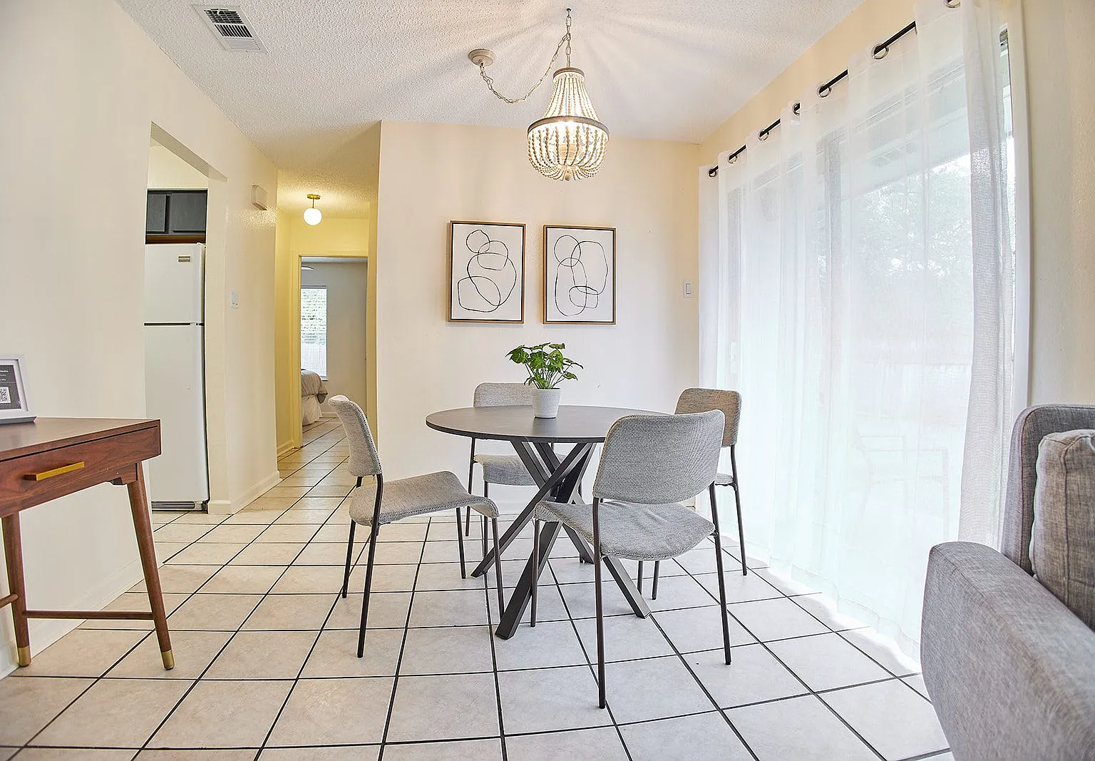 2 bed, $2,700 — Photo 4