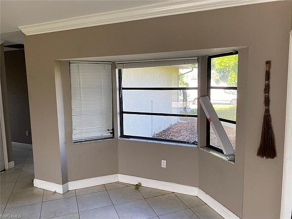 2nd image of 481 NE 3rd Pl