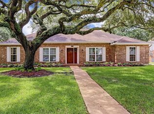 9911 Emnora Ln, Houston, TX 77080