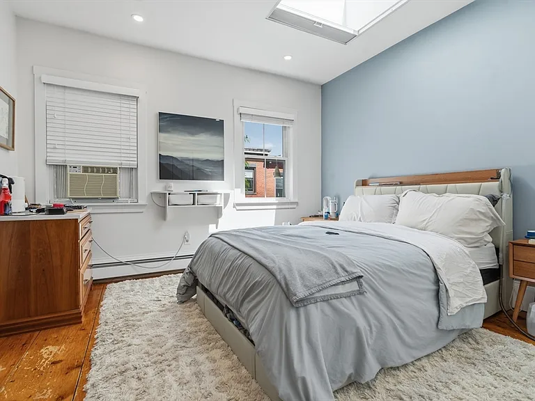 33 Mystic St #3 — Photo 12