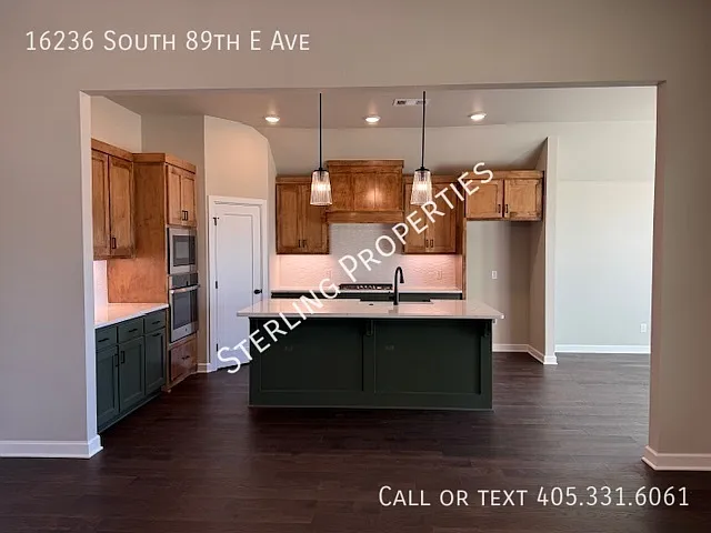 16236 S 89th East Ave — Photo 11